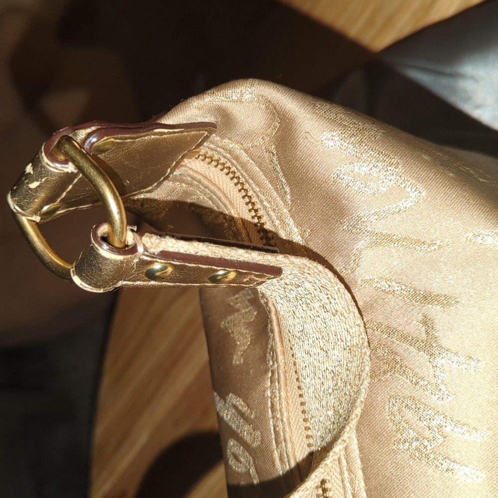 Final Reduction - Coach Lurex New York Script Holiday Limited Edition Hobo - Picture 4 of 10